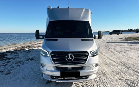 (The Glamper Camper) Airstream Atlas- Nicest Campe