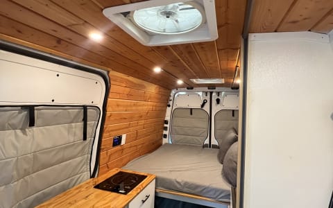 Luxury Off-Grid Mercedes Campervan | Solar Powered