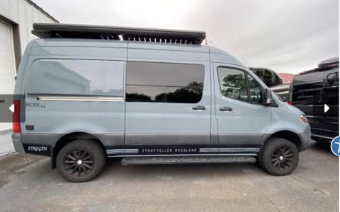 Storyteller Overland Stealth MODE 4x4