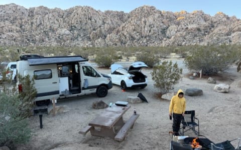 Aventure Van-Winnebago Revel