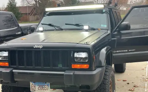 2000 Jeep Cherokee