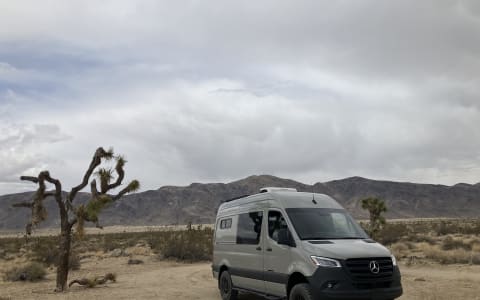 Kid-Friendly Sprinter Van | Queen Bed + Bunks | Al