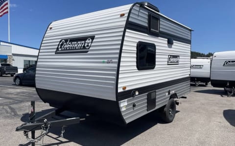 Brand New Cozy Coleman 13R