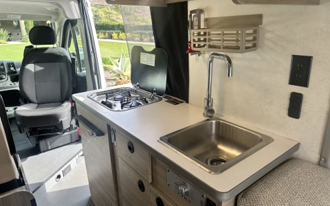 2022 Winnebago Solis – Sleeps 4 | Easy-to-Drive Ca 2022 Winnebago Solis – Sleeps 4 | Easy-to-Drive Ca
