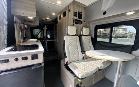 2022 Winnebago Solis – Sleeps 4 | Easy-to-Drive Ca 2022 Winnebago Solis – Sleeps 4 | Easy-to-Drive Ca
