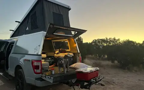 AT Summit 6.5 Truck Camper / Topper for Sale