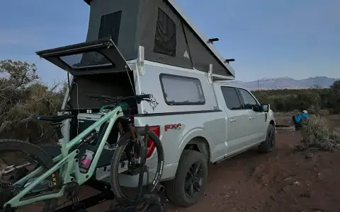 AT Summit 6.5 Truck Camper / Topper for Sale