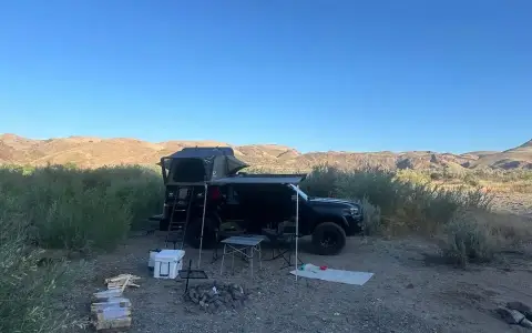 Naturenest Hard Clam Shell Roof Top Tent