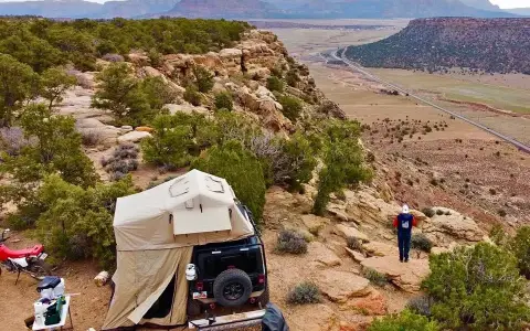Smittybilt Overland XL Rooftop Tent WITH ANNEXT