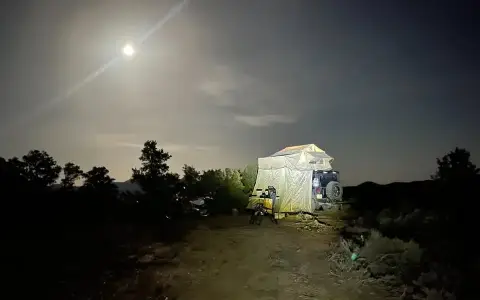 Smittybilt Overland XL Rooftop Tent WITH ANNEXT