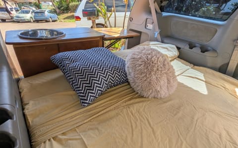 Camper Van PRIVATE CAMPING PARKING, Indoor Bathroo
