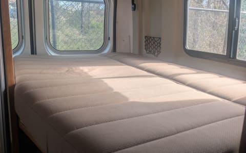 Gordon Elite Tavel Van