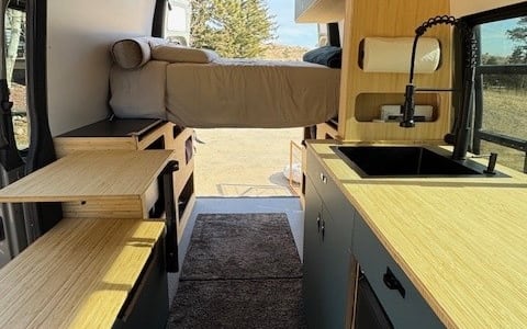 True Moon Campervan True Moon Campervan