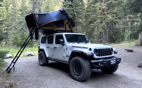 White Rubicon X with RTT