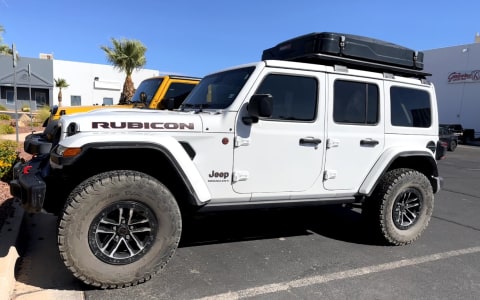 White Rubicon X with RTT
