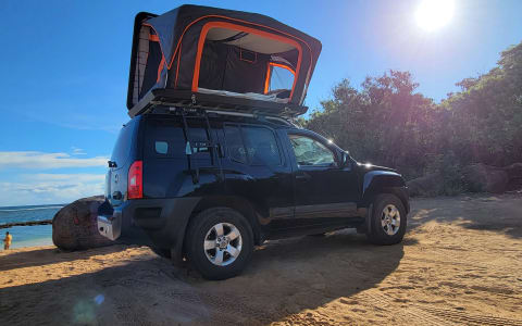 Black Xterra 4x4 Premium Rooftop Tent! Gear Includ