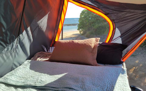 Black Xterra 4x4 Premium Rooftop Tent! Gear Includ