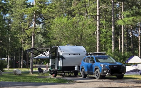 Adventure-Ready & Cozy! Easy Tow (under 2500 lb) w