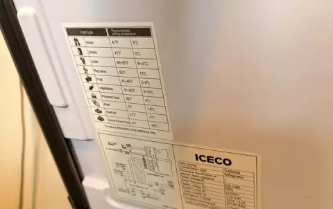 12V camping fridge ICECO VL60