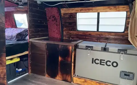 12V camping fridge ICECO VL60