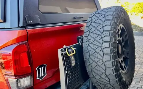 RiGd ultra-swing tire carrier with accessories