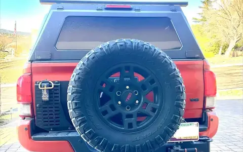 RiGd ultra-swing tire carrier with accessories