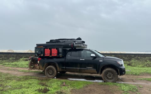 Toyota Tundra 4wd / 2023 hawk 4 wheel camper