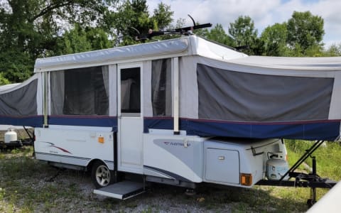 Pop out trailer for rent great condition