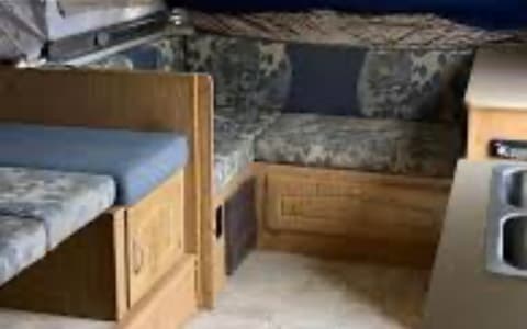 Pop out trailer for rent great condition