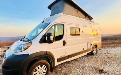 2023 Winnebago Solis 59px