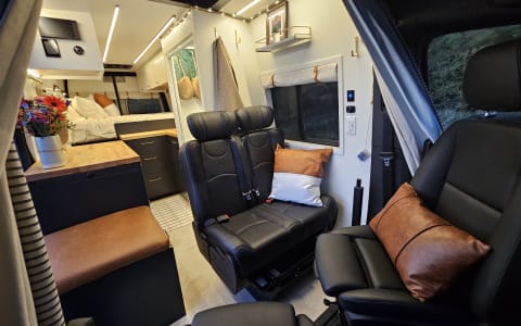 2025 Mercedes Campervan - Luxury Adventure for 4 o