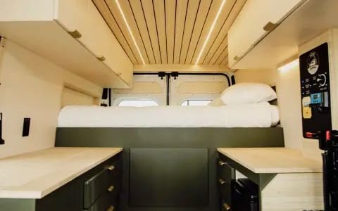 Franklin: 2022 RAM ProMaster Camper Van
