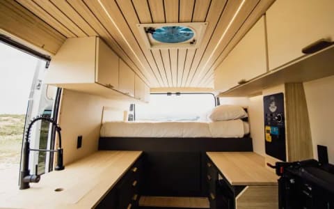 Franklin: 2022 RAM ProMaster Camper Van