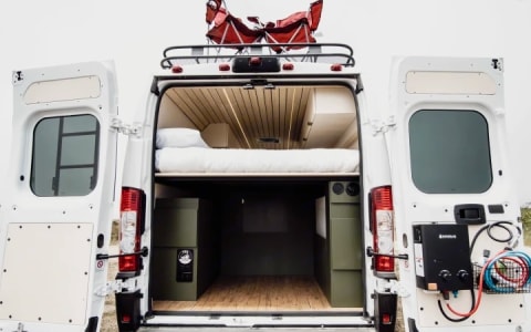 Franklin: 2022 RAM ProMaster Camper Van