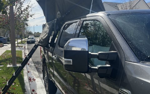 F350 Platinum with rooftop tent