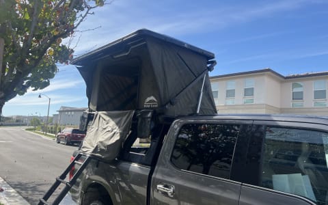 F350 Platinum with rooftop tent