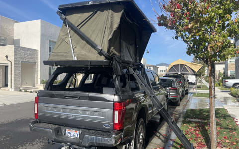 F350 Platinum with rooftop tent
