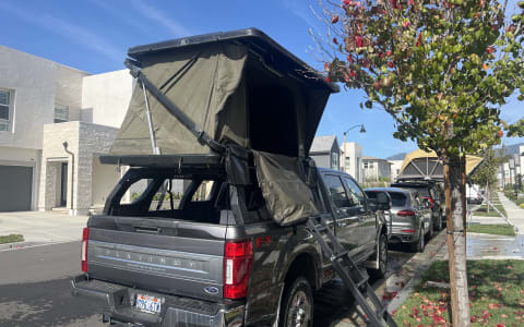 F350 Platinum with rooftop tent