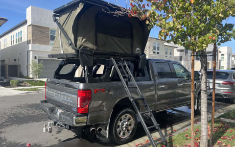 F350 Platinum with rooftop tent