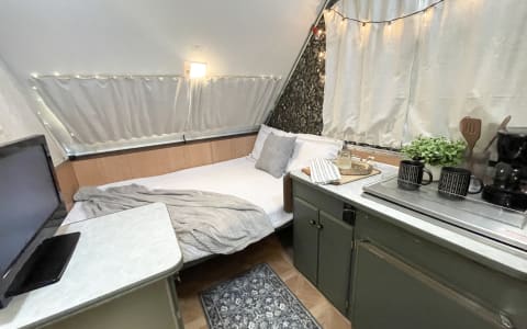 A-Frame Adventure Awaits! FREE DELIVERY TO SUN N F