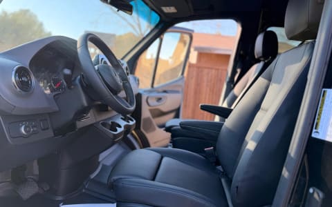 Passenger Van Mercedes Benz 15 Seater