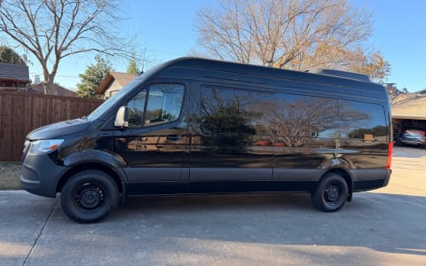 Passenger Van Mercedes Benz 15 Seater