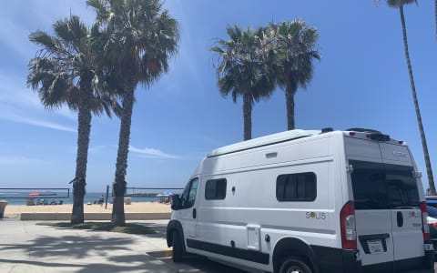 Cruising California Campervan - Winnebago Solis 59