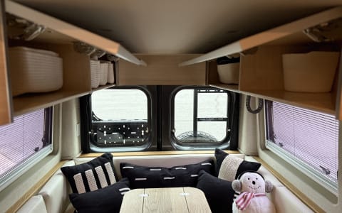 BARTLET / Fully Off-Grid 2025 Noovo Plus LB Van