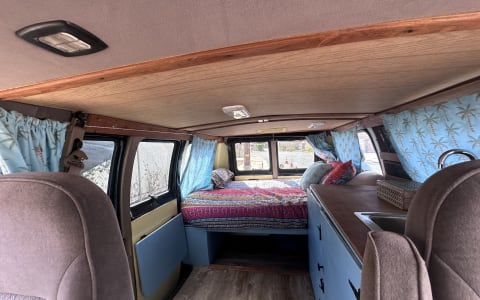 Good Vibes Maui Camper