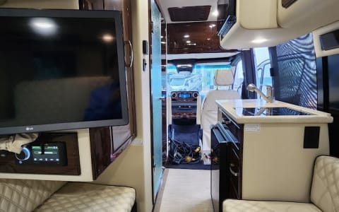 2023 Midwest Patriot FD2 – Ultimate Luxury Touring