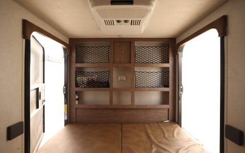 Ultimate Adventure Basecamp - The NoBo 10.5