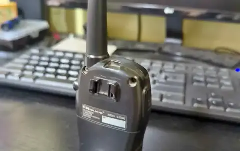 Midland two way radio LXT560