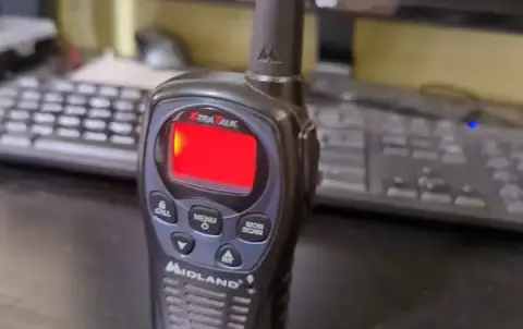 Midland two way radio LXT560