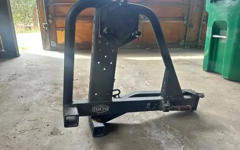 RIG'd Ultraswing hitch spare tire carrier